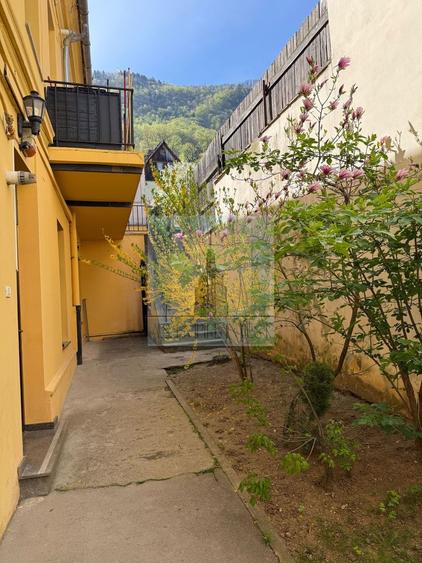 Apartament cu 4 camere decomandat, mobilat în Centrul Istoric