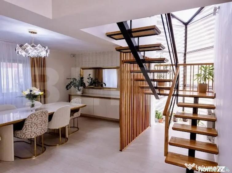 Casă cu 4 camere cu Teren 470 Mp în Central