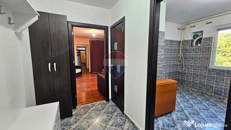 Apartament cu 2 camere semidecomandat în Central