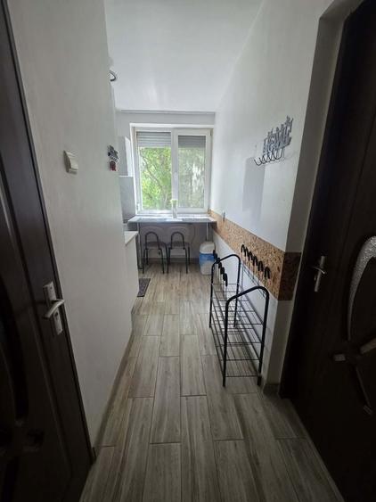 Garsonieră decomandată în Central