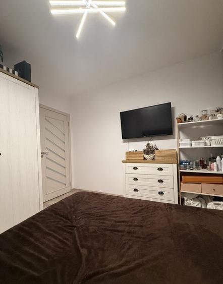 Apartament cu 2 camere semidecomandat, mobilat în Tomis I