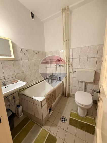 Apartament cu 2 camere decomandat, mobilat în Ultracentral