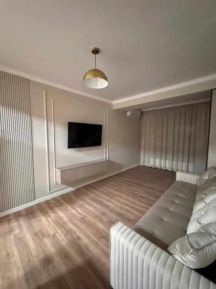 Apartament de vanzare 2 camere in zona Lujerului aproape de metrou - 2