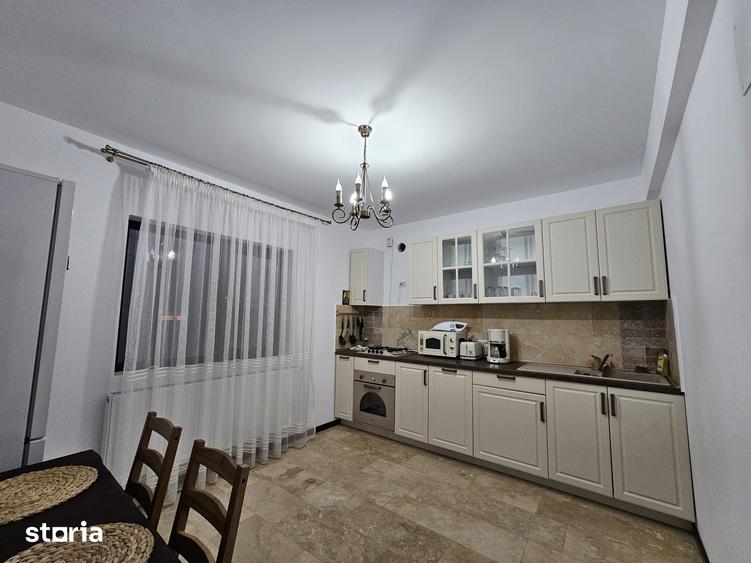 Casă cu 4 camere cu Teren 566 Mp în Central