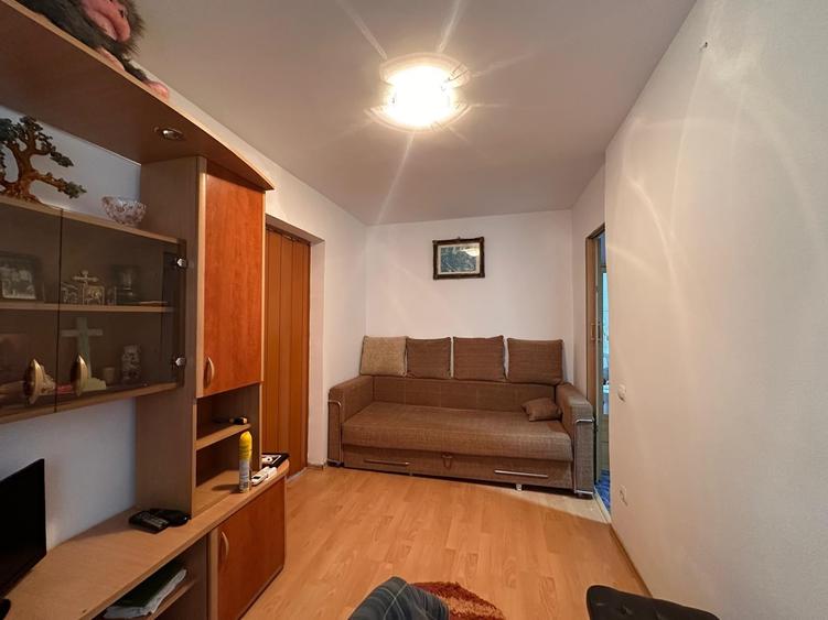 Apartament cu 2 camere semidecomandat în Prelungirea Ferentari