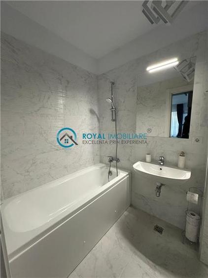 Apartament cu 3 camere decomandat, mobilat în Albert