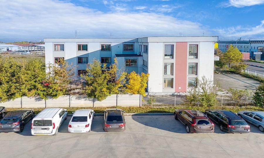Spațiu comercial, de 880 mp, în Exterior Nord