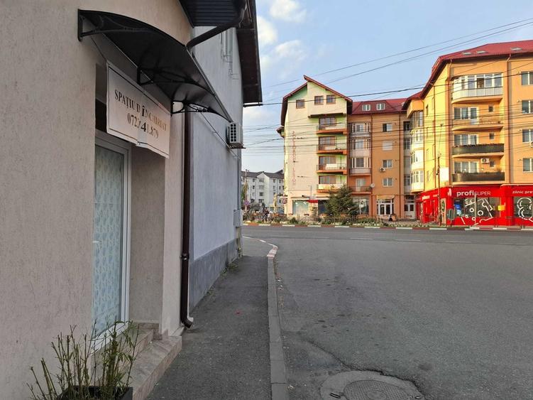 Spațiu comercial, de 32 mp, în Central