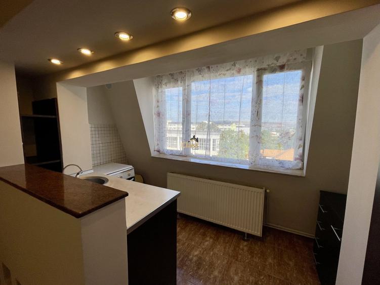 Apartament cu 2 camere decomandat, mobilat în Zorilor