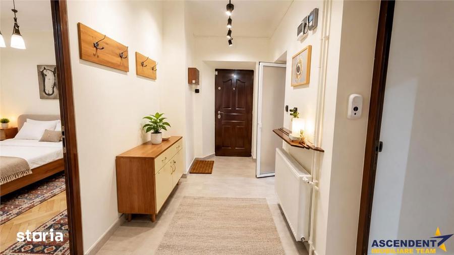 Apartament cu 3 camere decomandat în Astra