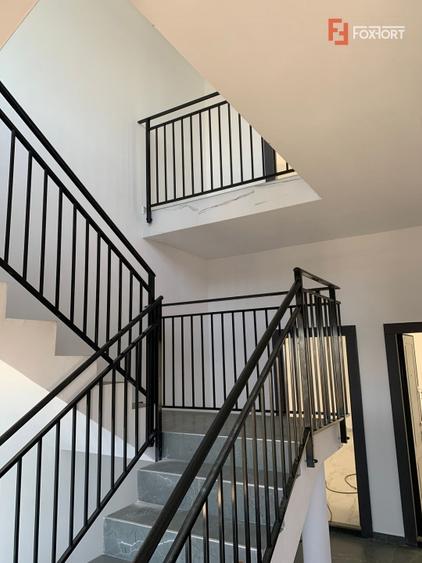 Duplex cu 3 camere cu Canalizare în Moșnița Veche