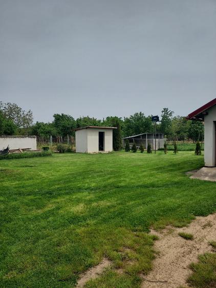 Casă cu 3 camere decomandat în Blejoi