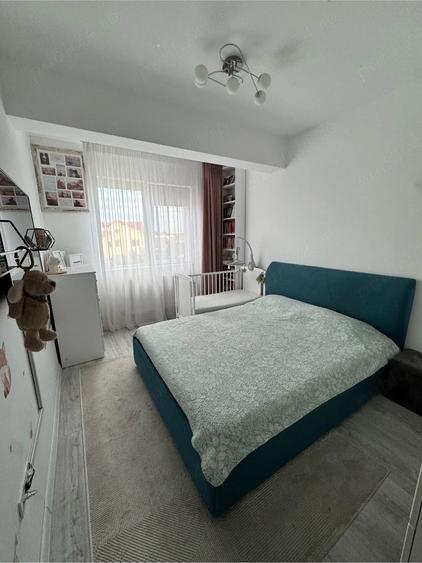 Apartament cu 2 camere decomandat în Est