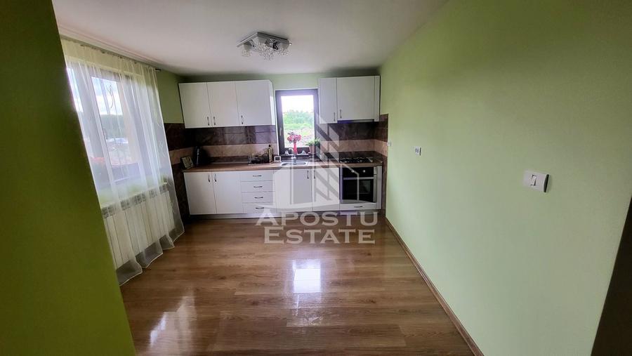 Casă individuală cu 3 camere cu Canalizare în Dumbrăvița