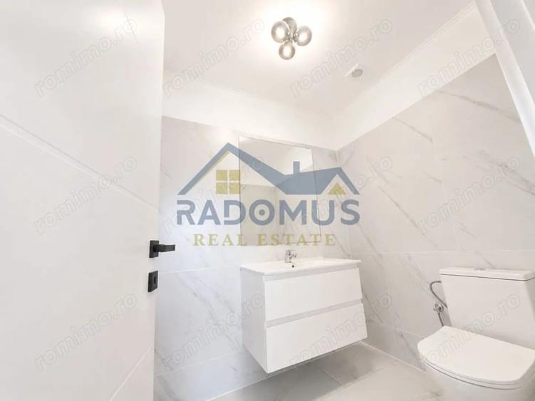 Casă cu 10 camere cu Teren 232 Mp în Ultracentral