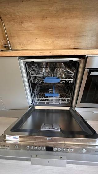 Apartament cu 2 camere decomandat în Lacul Tei