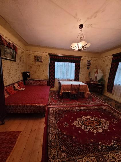 Casă individuală cu 5 camere cu Teren 2000 Mp în Crihalma