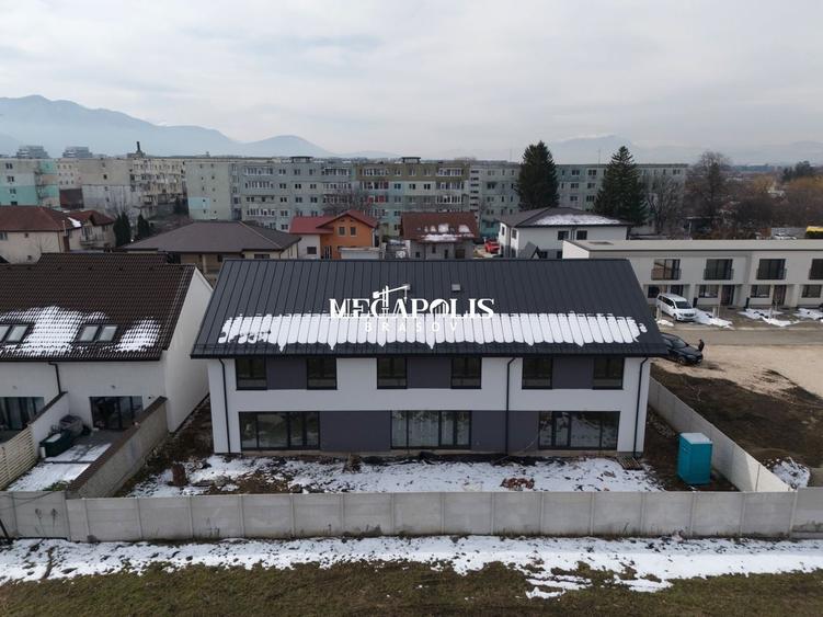 Casă cu 4 camere cu Canalizare în Bartolomeu