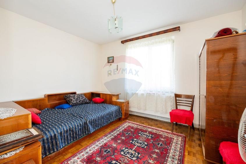 Apartament cu 2 camere semidecomandat, mobilat în Calea București