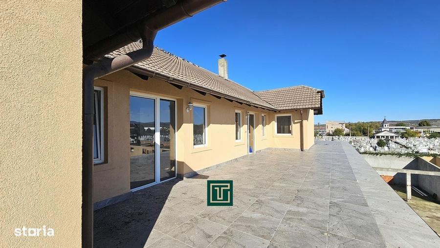 Apartament cu 4 camere în Central