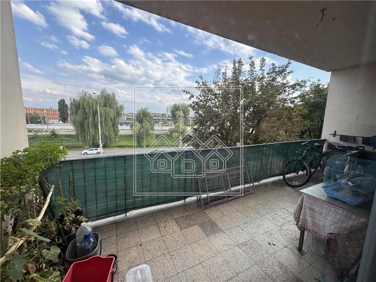 Apartament cu 2 camere decomandat în Terezian