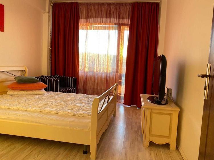 Apartament cu 2 camere decomandat în Exterior Vest