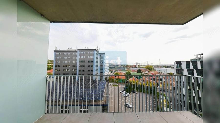 Apartament cu 2 camere semidecomandat în Sud