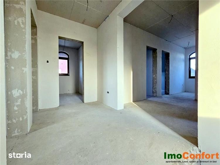 Casă cu 6 camere cu Teren 1600 Mp în Sirețel