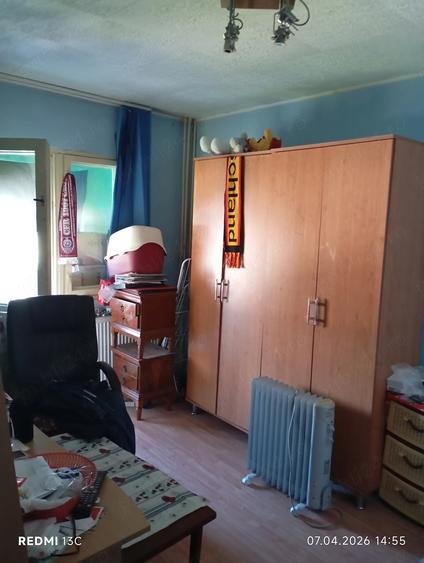 Apartament cu 3 camere decomandat, mobilat în UTA