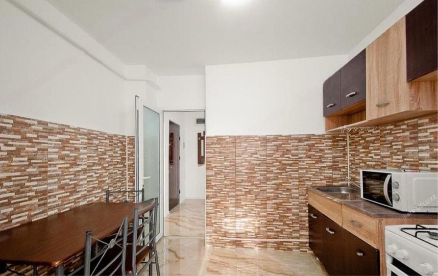 Apartament cu 2 camere decomandat în Sârbi