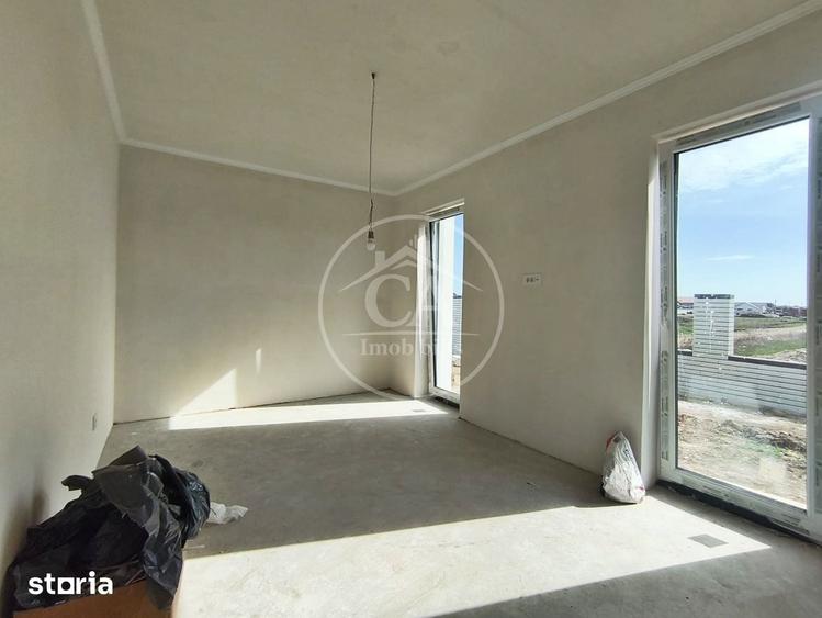 Casă cu 4 camere decomandat cu Teren 500 Mp în Sântandrei