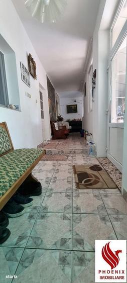 Casă cu 4 camere în Macea
