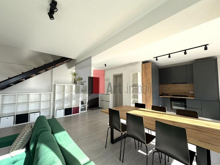 Apartament cu 3 camere decomandat, mobilat în Calea Călărașilor