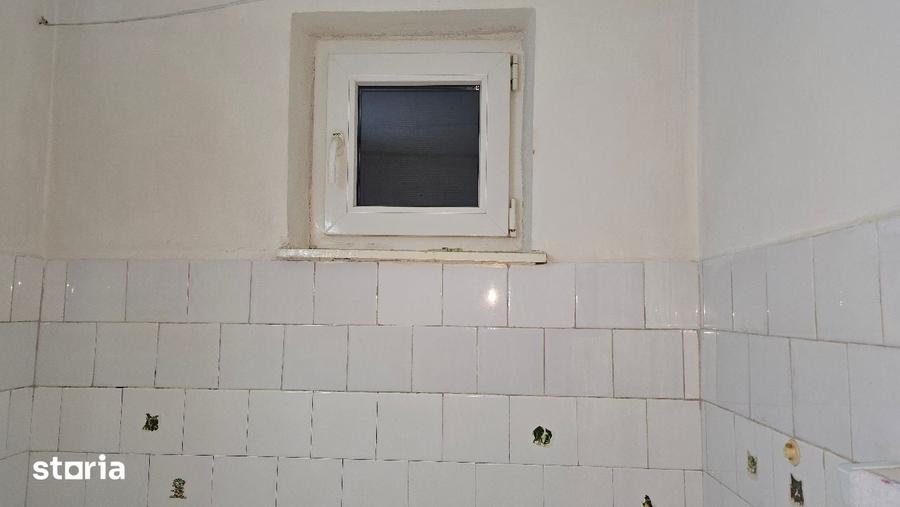 Apartament cu 3 camere decomandat în Bălcescu