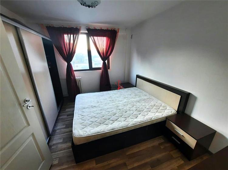 Apartament cu 3 camere decomandat în Pantelimon