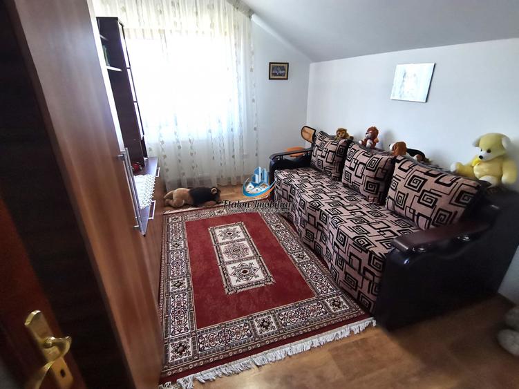 Casă individuală cu 6 camere cu Teren 1000 Mp în Sărata
