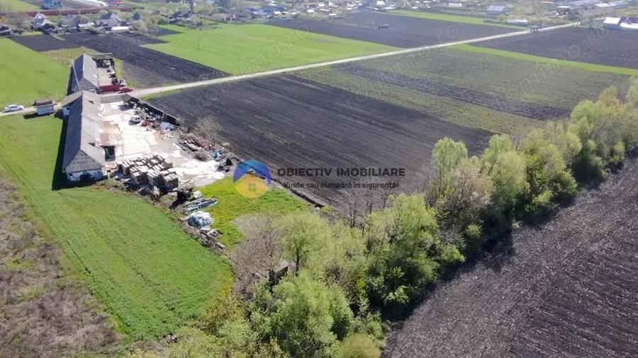 Teren de 2063 mp, în Podoleni