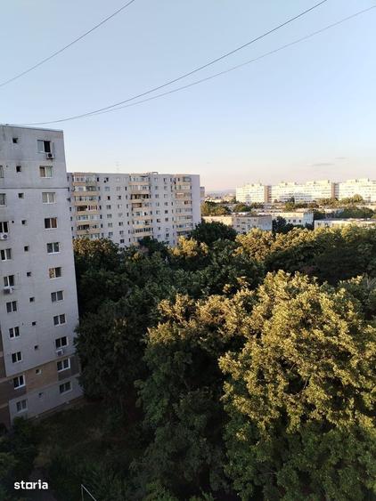 Ap. 2 camere. Parc Aurora-Vest. Decomandat. et. 8/10. Proprietar - 1