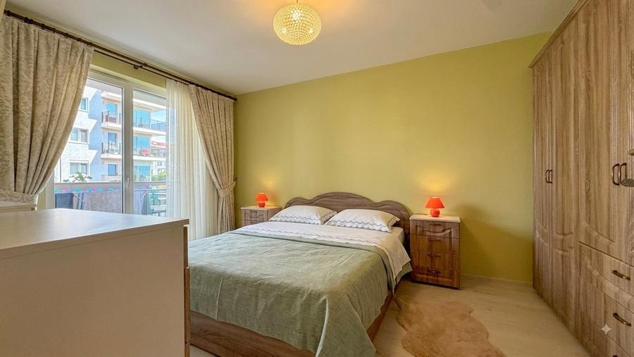 Apartament cu 2 camere decomandat în Tractorul