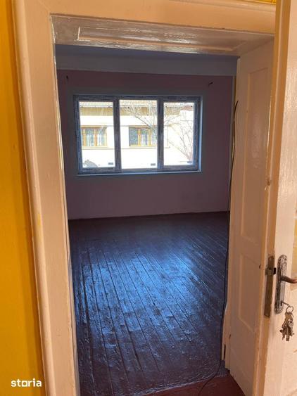 Casă cu 2 camere cu Teren 430 Mp în Libertății