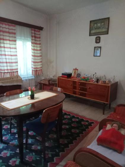 Casă cu Teren 406 Mp în Central