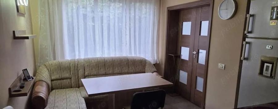 Casă cu 4 camere în Fratelia