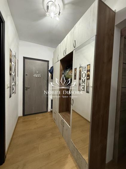 Apartament cu 3 camere decomandat în Bucovina