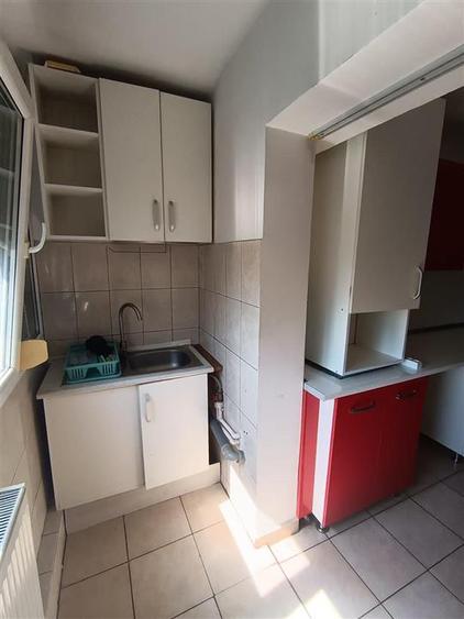 SPATIOS! Ap 2 Camere, etaj Intermediar in bloc cu Lift-58 mp - 8