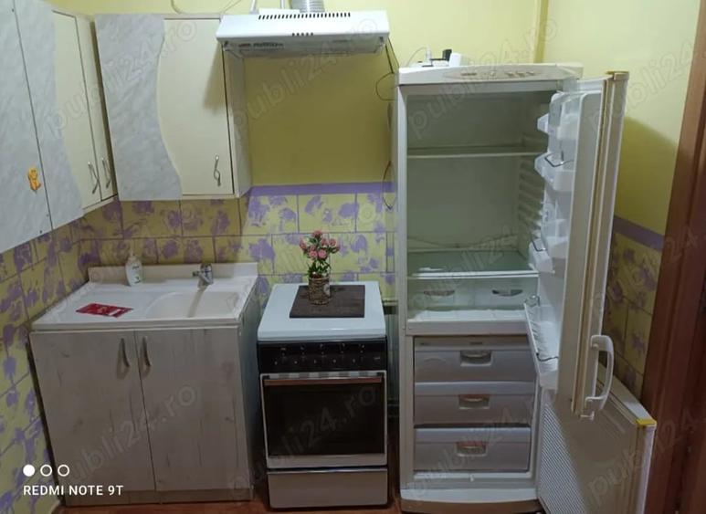 Garsonieră decomandată în Central
