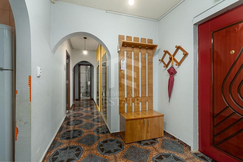 Apartament cu 3 camere decomandat, mobilat în Alexandru Obregia