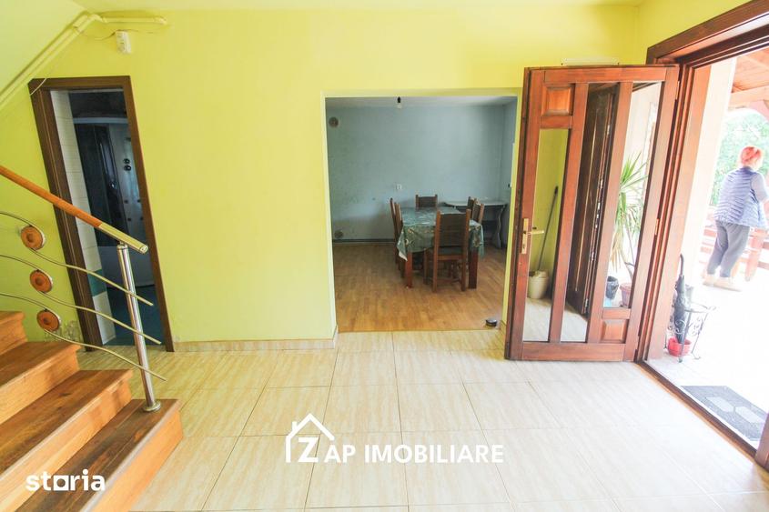 Casă cu 4 camere cu Teren 2000 Mp în Central
