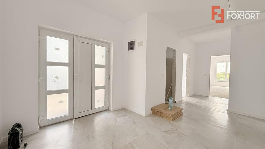 Duplex cu 3 camere cu Canalizare în Moșnița Nouă