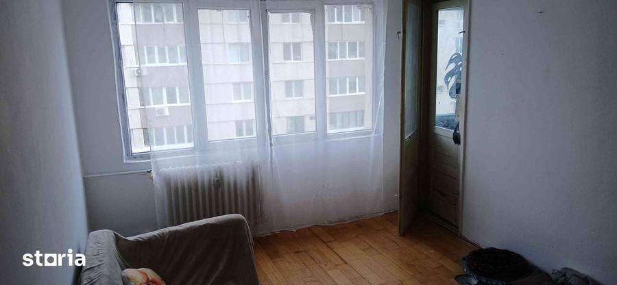 Apartament cu 2 camere decomandat în Drumul Taberei