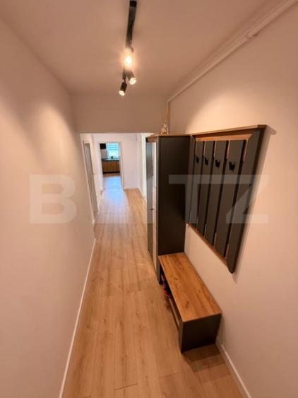 Apartament cu 2 camere ,etaj 1, 70mp util , balcon 12mp, Bar - 7